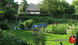 bacs de jardins enduits avec un badigeon de chaux corical réalisé par les Tournières